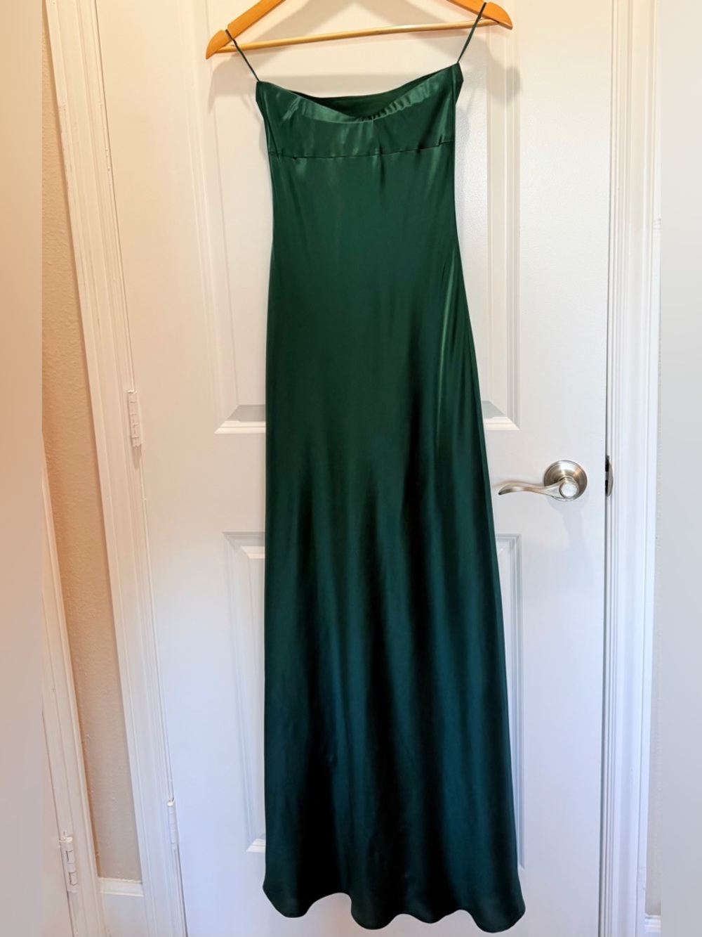 Reformation Oren Silk Dress In Forest, NWOT, NEVER WORN, NO FLAWS. - Picture 3 of 12